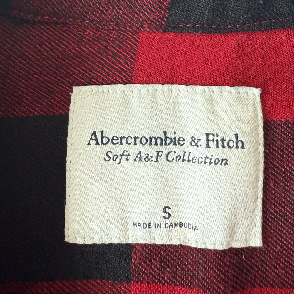 Abercrombie & Fitch Red and Black Checkered Shirt Sz S